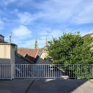  Apartman Palais Palffy Suits Ausztria