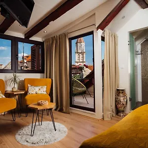 4* Penzion Old Town Stars With Free Parking